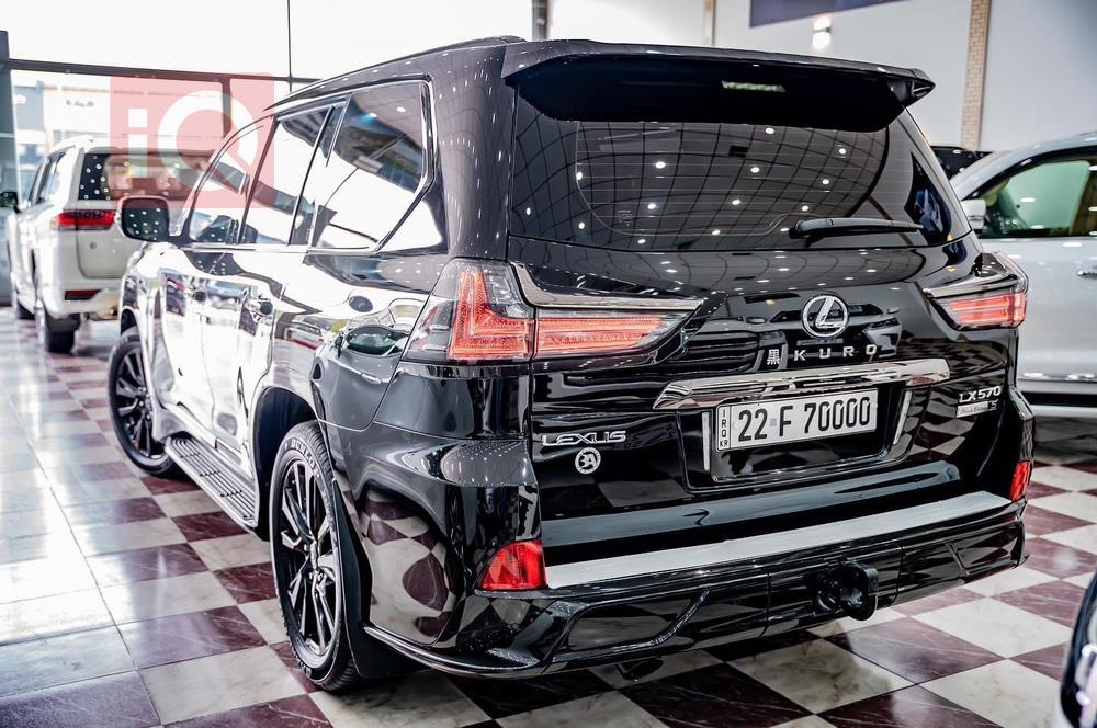 Lexus LX